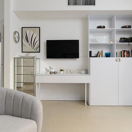Quiet Hideaway & Terrace Near Beach By Feelhome Tel Aviv-Jaffa Exterior foto